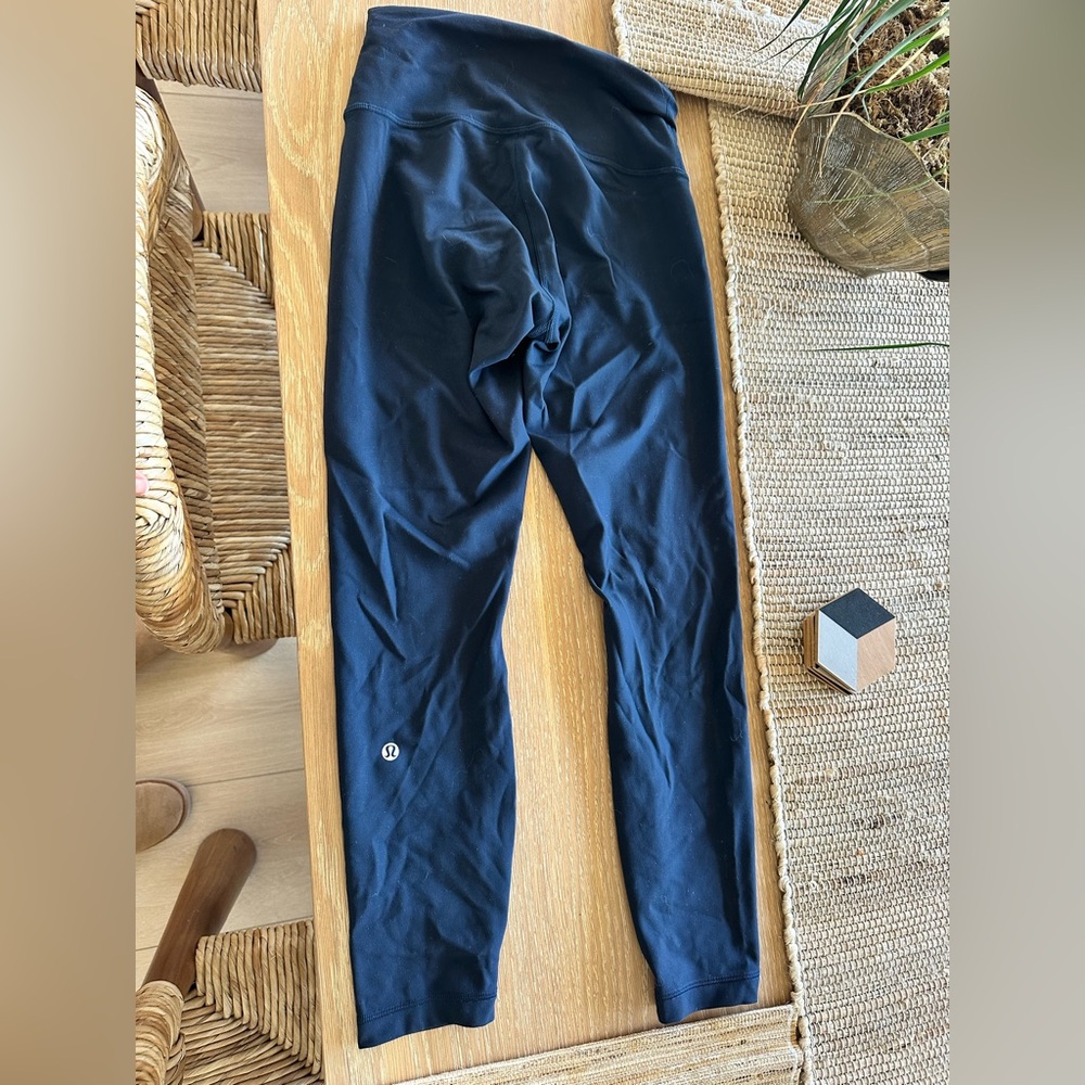 Lululemon Navy Wunder Train Contour Fit High-Rise Tight 25"